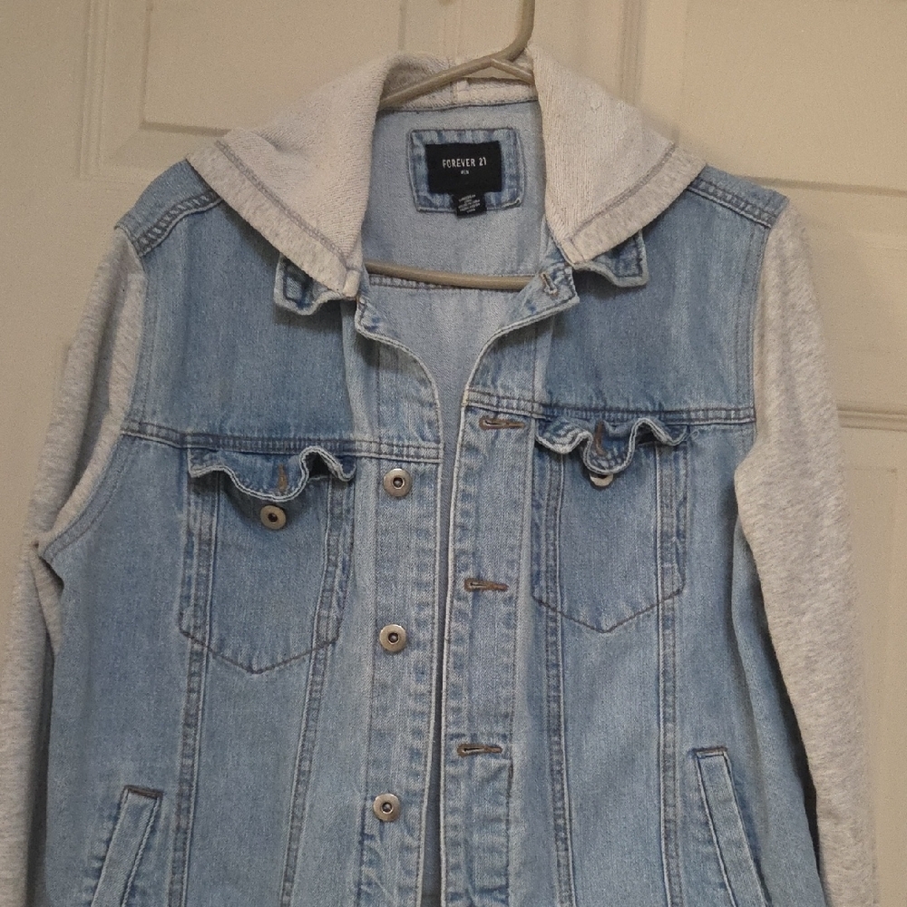 Vitage Forever 21 Denim Jacket with Heather Gray Sleeves Small Size [1778]